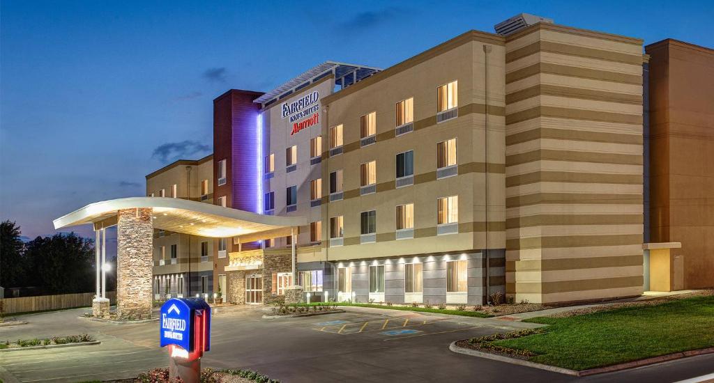 Fairfield Inn & Suites by Marriott St Petersburg North image 17