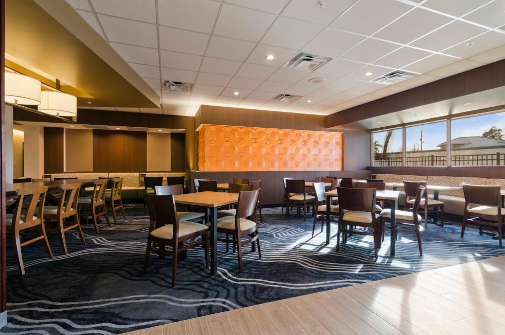 Fairfield Inn & Suites by Marriott St Petersburg North image 24